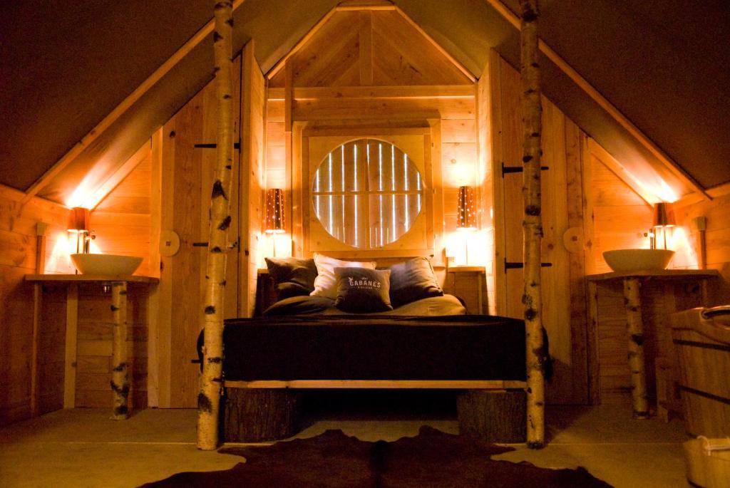 Cabane Lodge Domaine Du Lac Chambon Murol Room photo